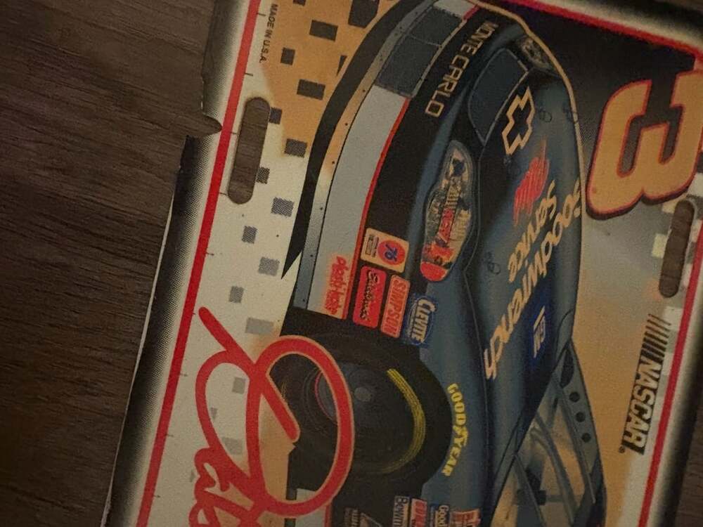 Dale Earnhardt NASCAR Collectible Lot Framed Photos , notebook and License Plate - Picture 6 of 9